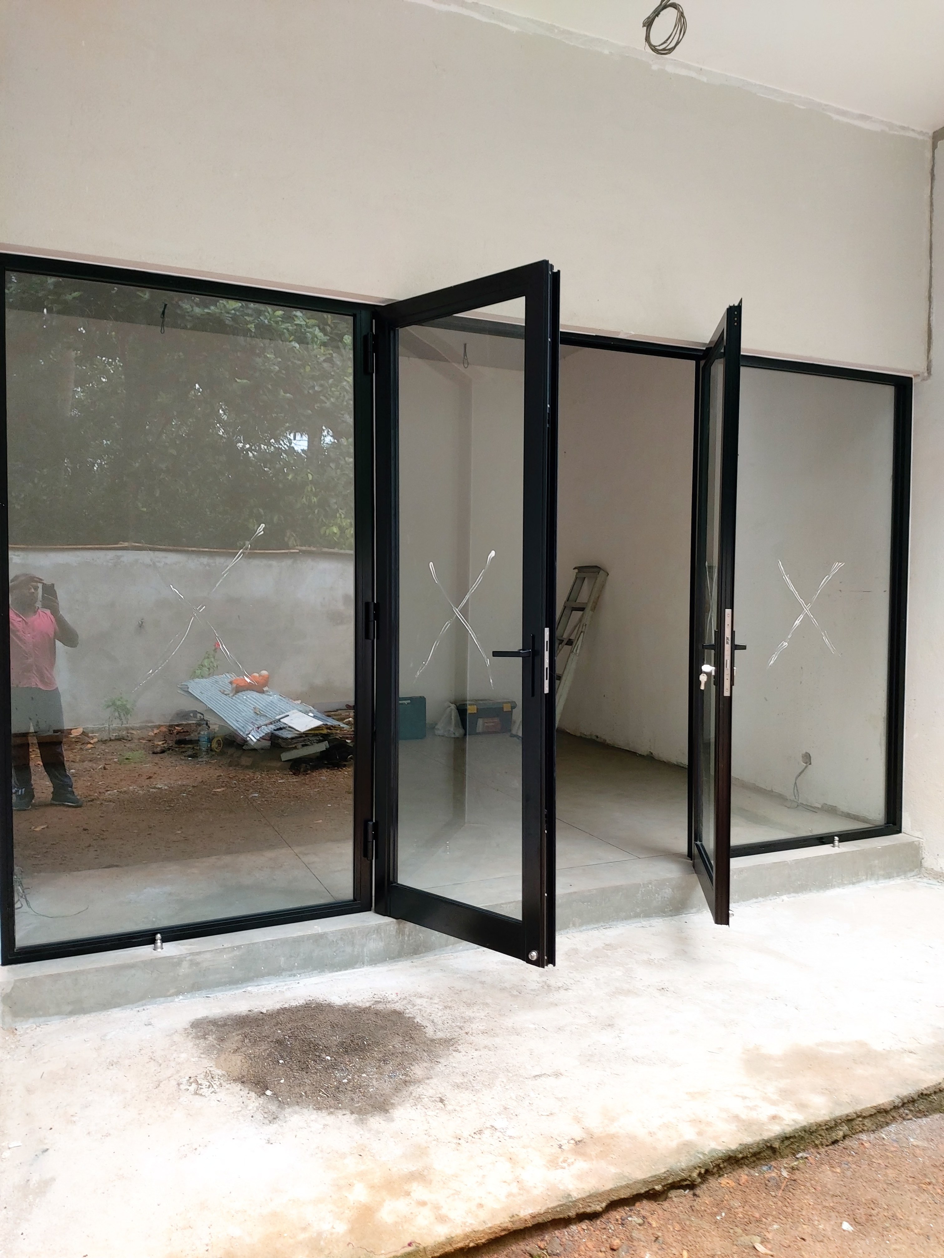 C_ Groove Doors (R) (P02)